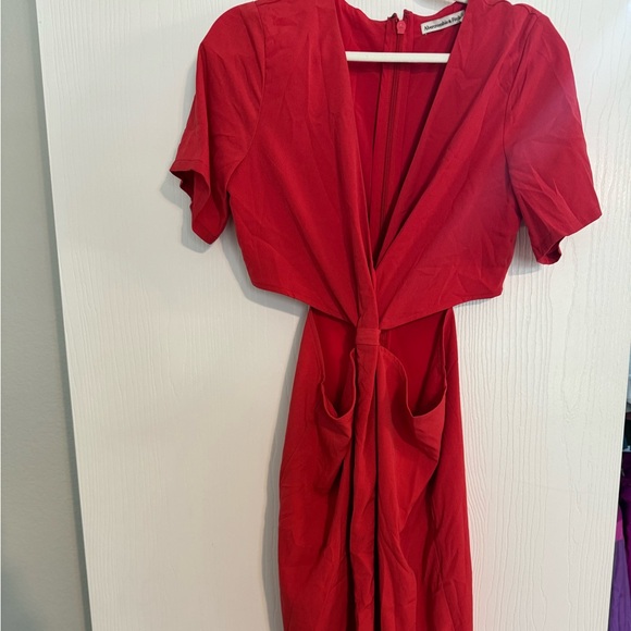 Abercrombie - Knotted Cutout Midi Dress - Red - NWT - Picture 3 of 5